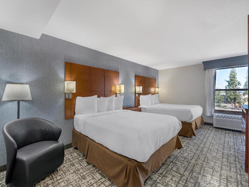 Best Western Plus Fresno Airport Hotel image