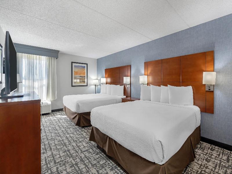 Best Western Plus Fresno Airport Hotel image