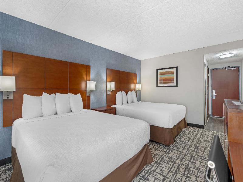 Best Western Plus Fresno Airport Hotel image