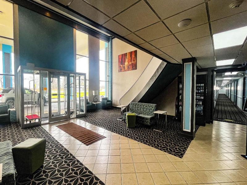 Days Inn by Wyndham Fremont image