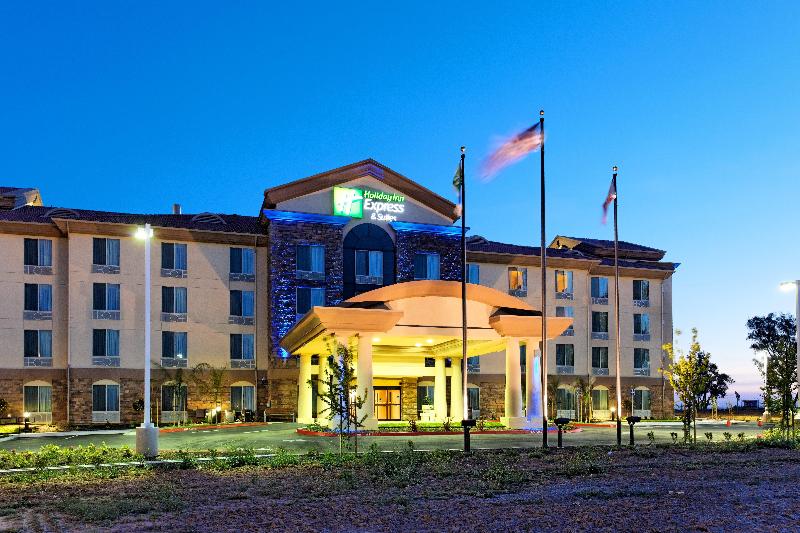 Holiday Inn Express Suites Fresno NorthwestHerndon