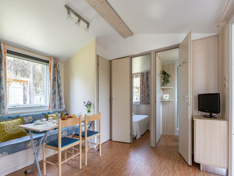 Club del Sole Spina Family Collection image