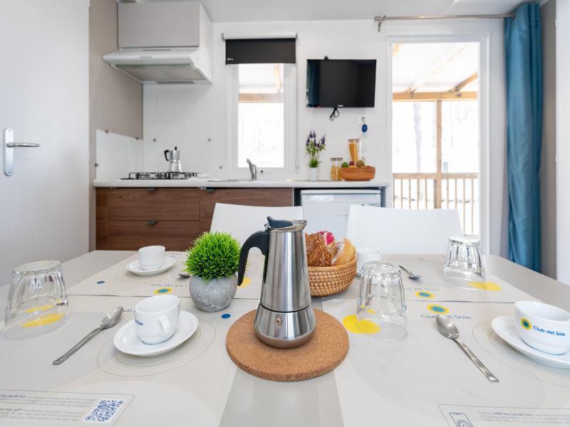 Club del Sole Spina Family Collection image