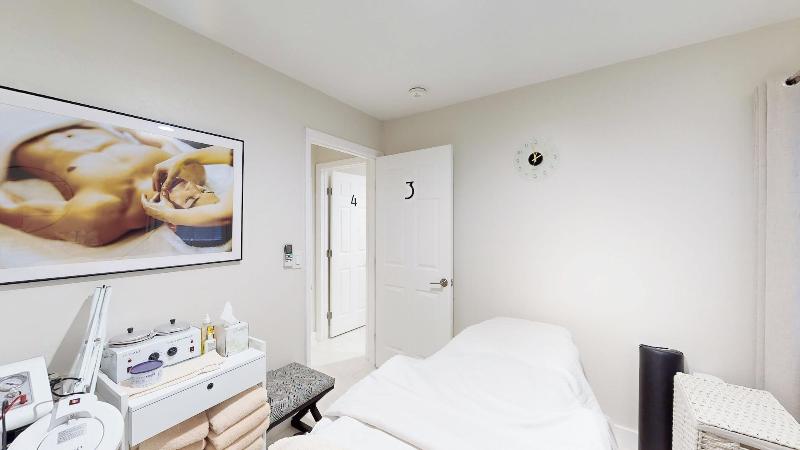 Worthington All Male Guesthouse image