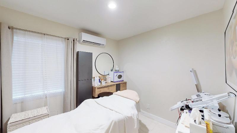 Worthington All Male Guesthouse image