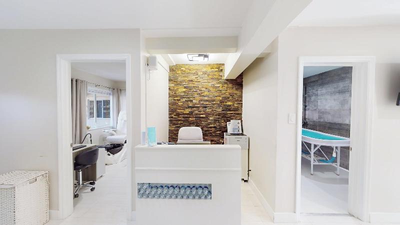 Worthington All Male Guesthouse image