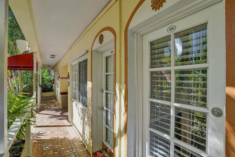 Worthington All Male Guesthouse image