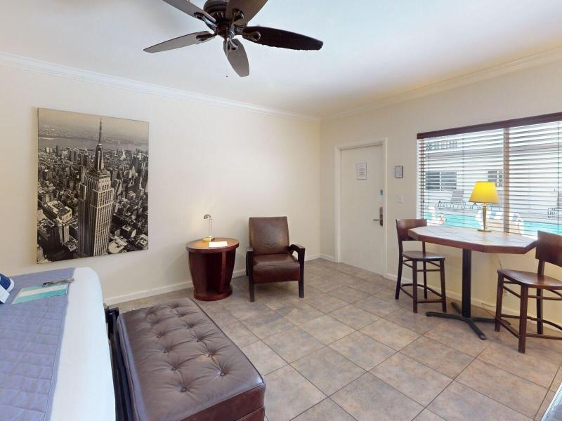 Worthington All Male Guesthouse image