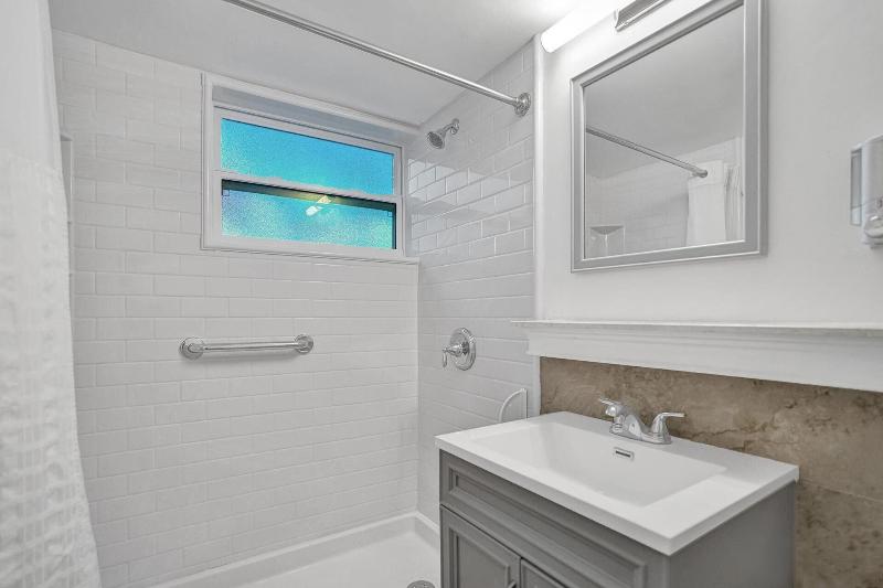 Worthington All Male Guesthouse image