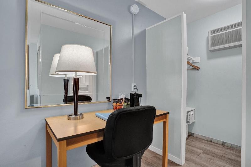 Worthington All Male Guesthouse image