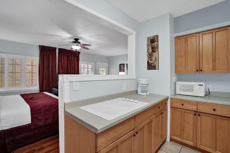 Worthington All Male Guesthouse image