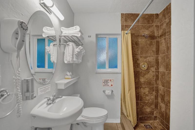 Worthington All Male Guesthouse image