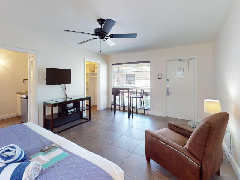 Worthington All Male Guesthouse image