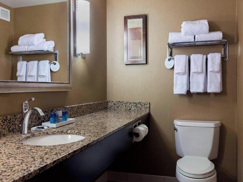 SUITE KING SIZE BED