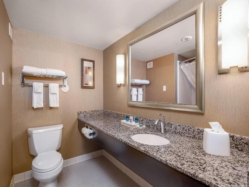 Delta Hotels by Marriott Fargo — photo 3