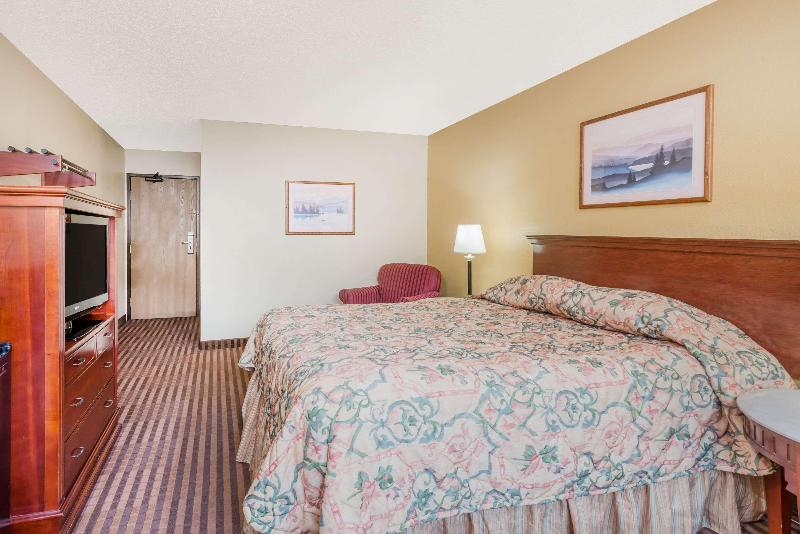 Super 8 By Wyndham La Vale/Cumberland Area image