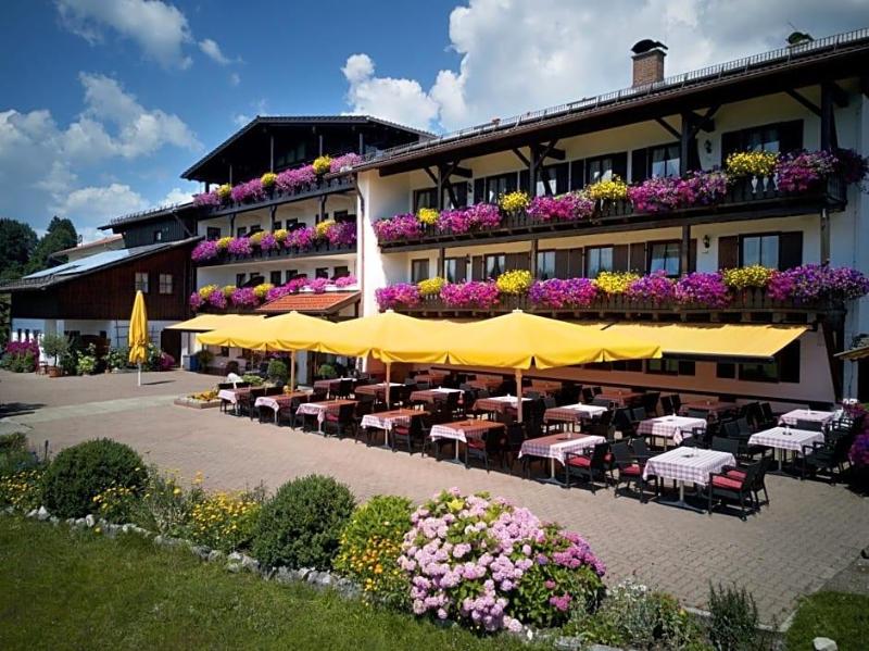 Schwarzenbach's Landhotel image