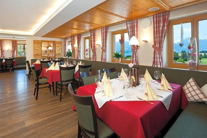 Schwarzenbach's Landhotel image