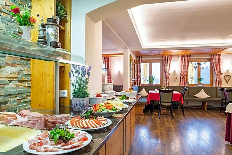 Schwarzenbach's Landhotel image