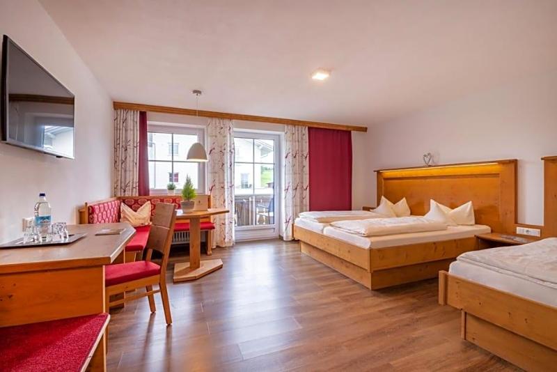 Schwarzenbach's Landhotel image