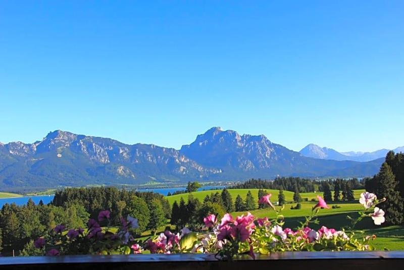 Schwarzenbach's Landhotel image