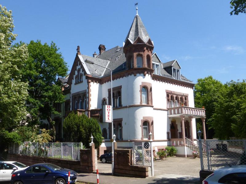 Hotel am Berg image