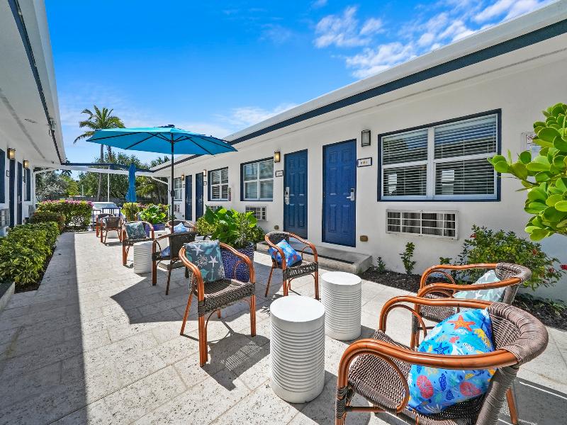 Hollywood Beach Suites & Hotel image