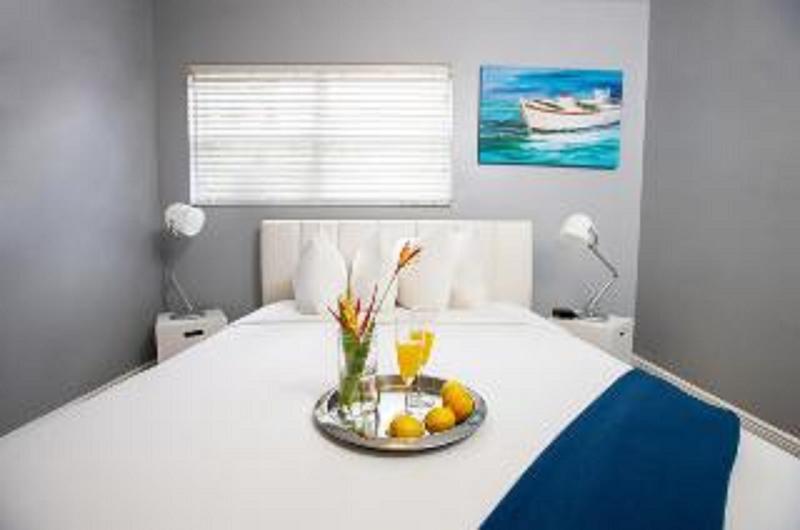 Hollywood Beach Suites & Hotel