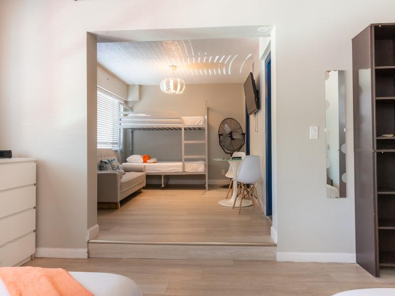 Hollywood Beach Suites & Hotel image