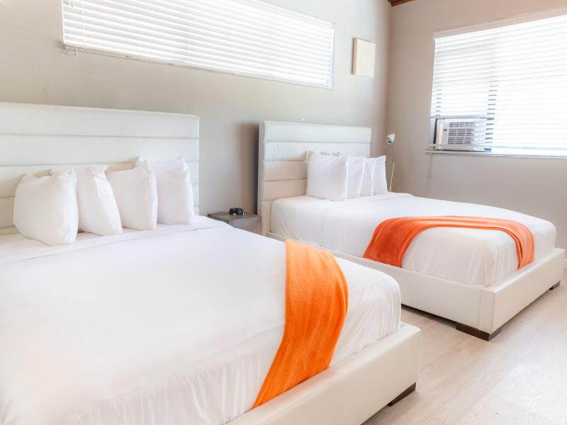 Hollywood Beach Suites & Hotel image