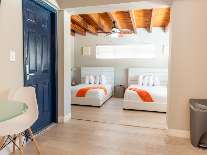 Hollywood Beach Suites & Hotel image