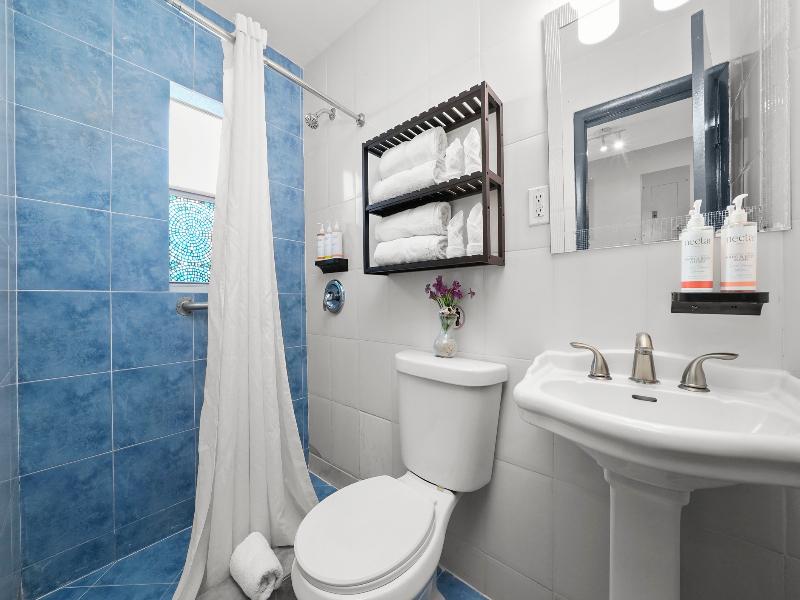Hollywood Beach Suites & Hotel image