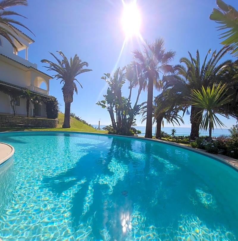 Villa Esmeralda image