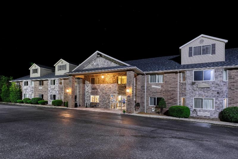 Home Towne Suites image