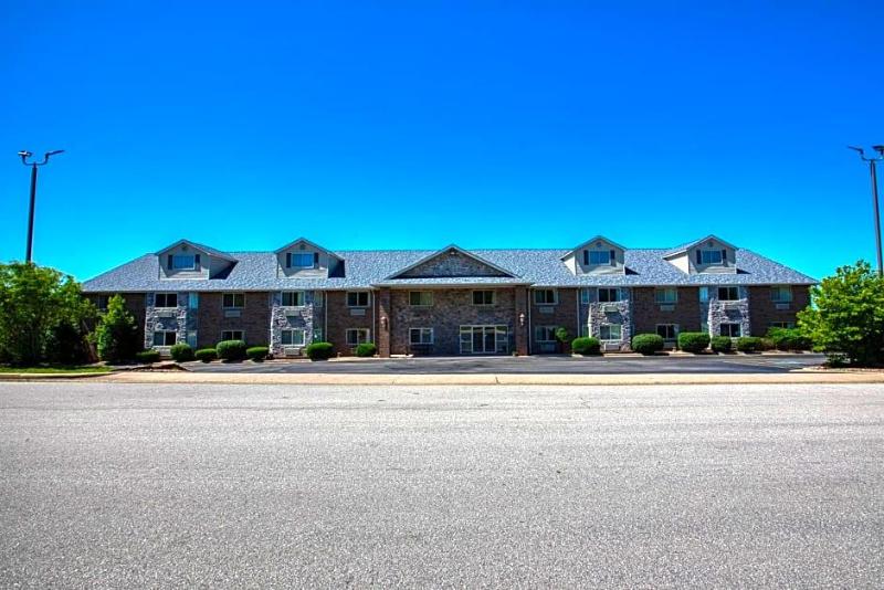 Home Towne Suites image