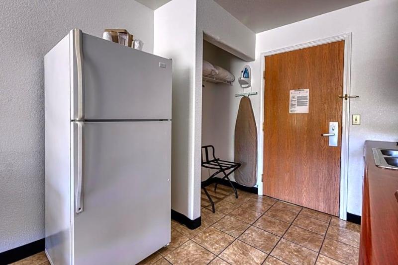 Home Towne Suites image