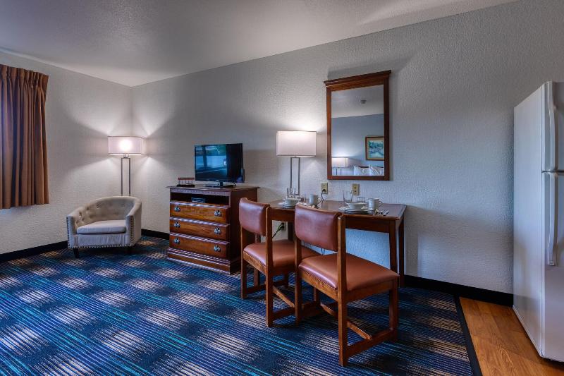 Home Towne Suites image
