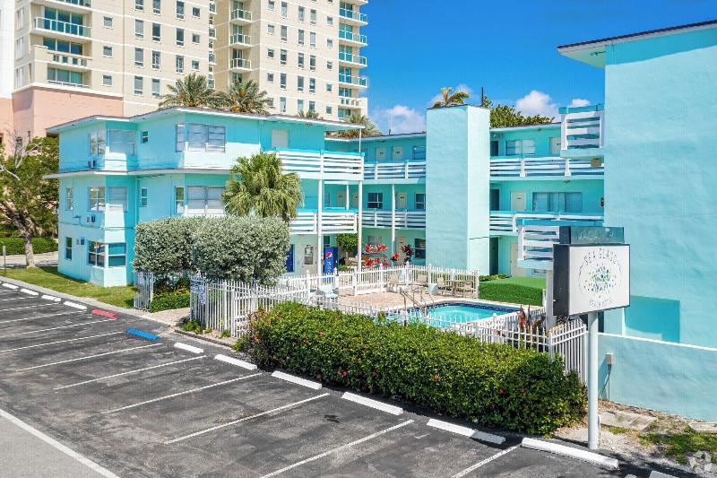 Sea Beach Plaza image