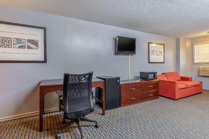 Bed room