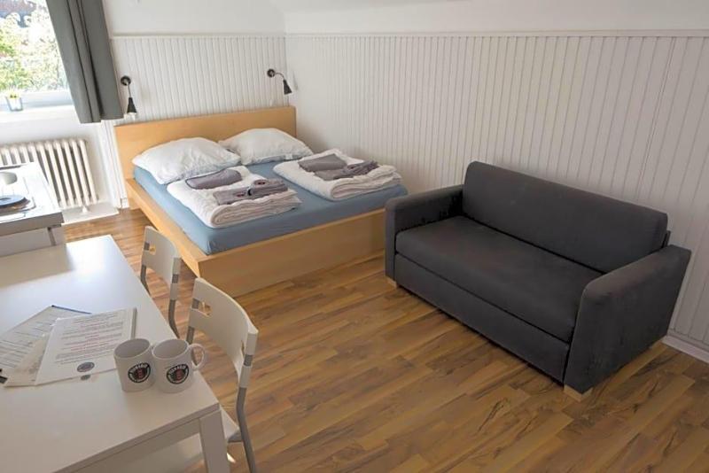 Flensbed Hostel & Boardinghouse image