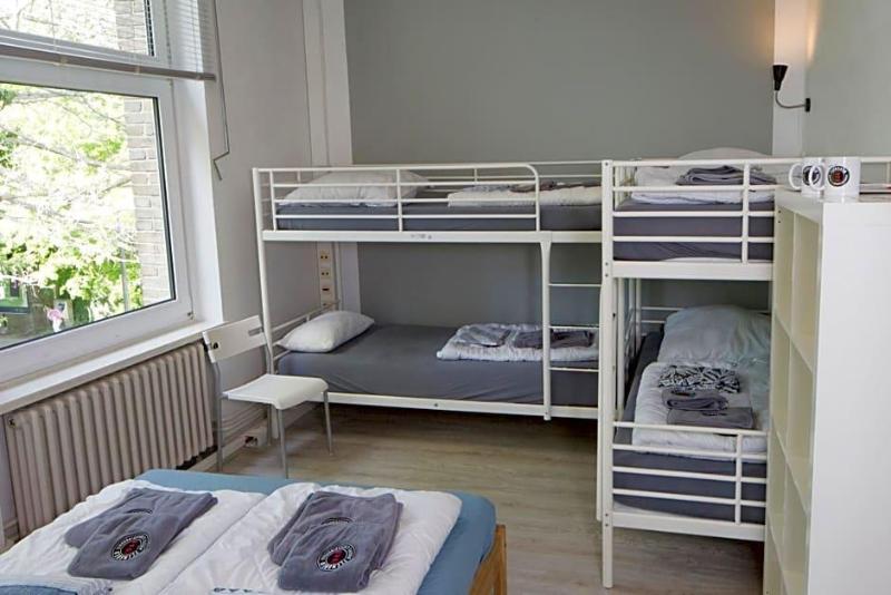 Flensbed Hostel & Boardinghouse image