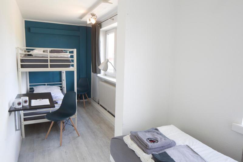 Flensbed Hostel & Boardinghouse image