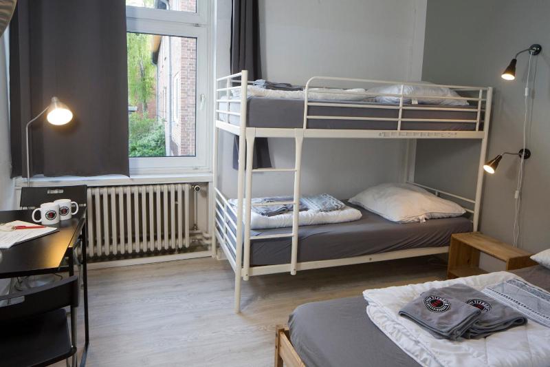 Flensbed Hostel & Boardinghouse image