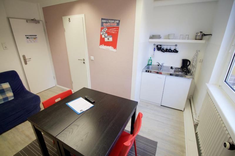 Flensbed Hostel & Boardinghouse image