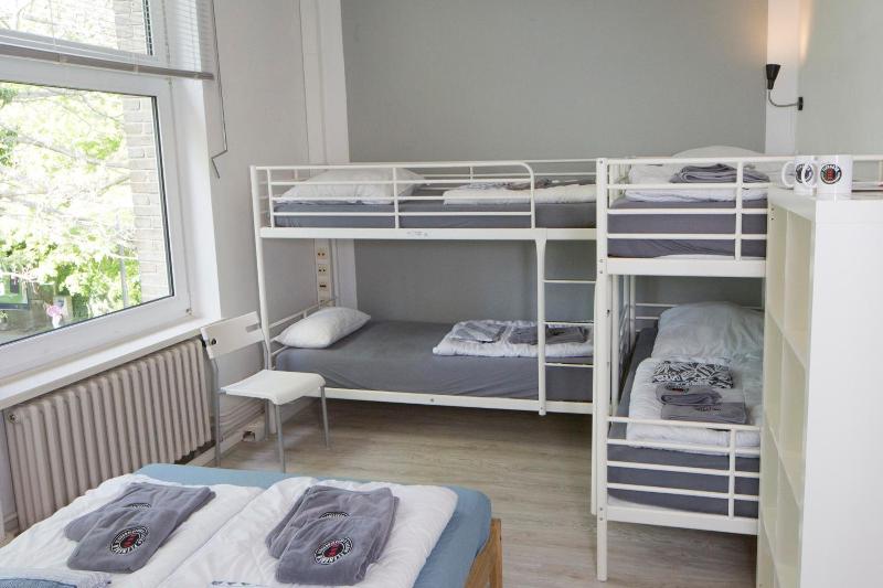 Flensbed Hostel & Boardinghouse image