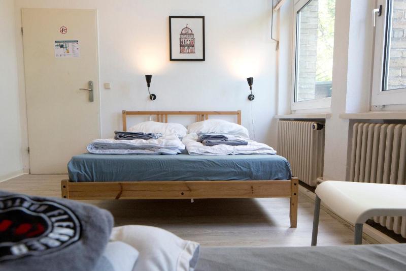 Flensbed Hostel & Boardinghouse image