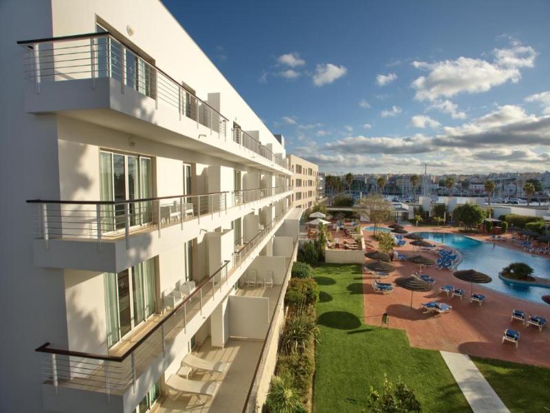 Marina Club Resort - Marina Club Suite Hotel