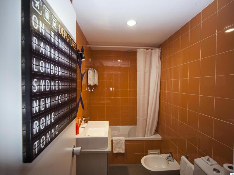 Made Inn image