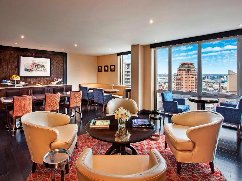 Sheraton Laguardia East image