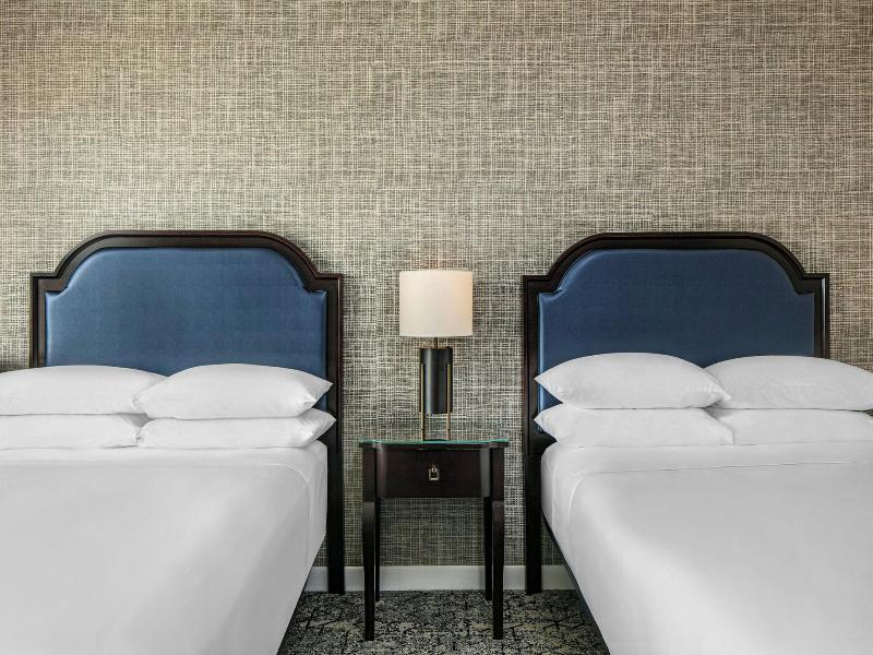 Sheraton Laguardia East image